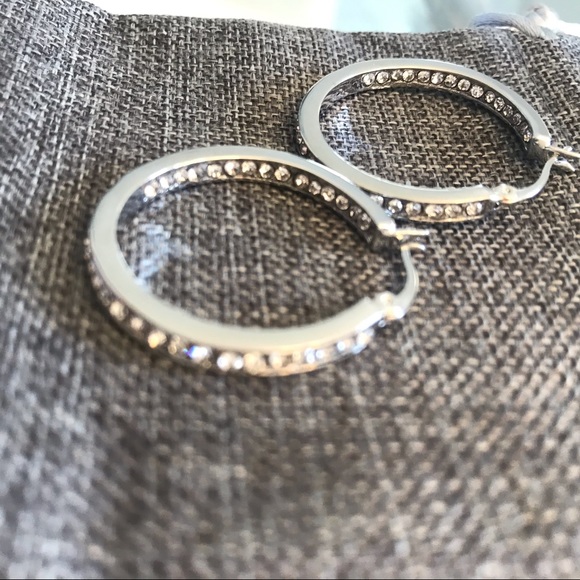 Swarovski Element hoop earrings silver ove… - Picture 3 of 5